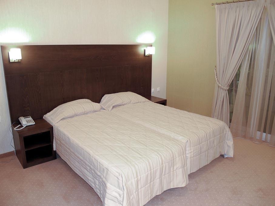 Ioannou Resort Ptolemaida Habitación foto